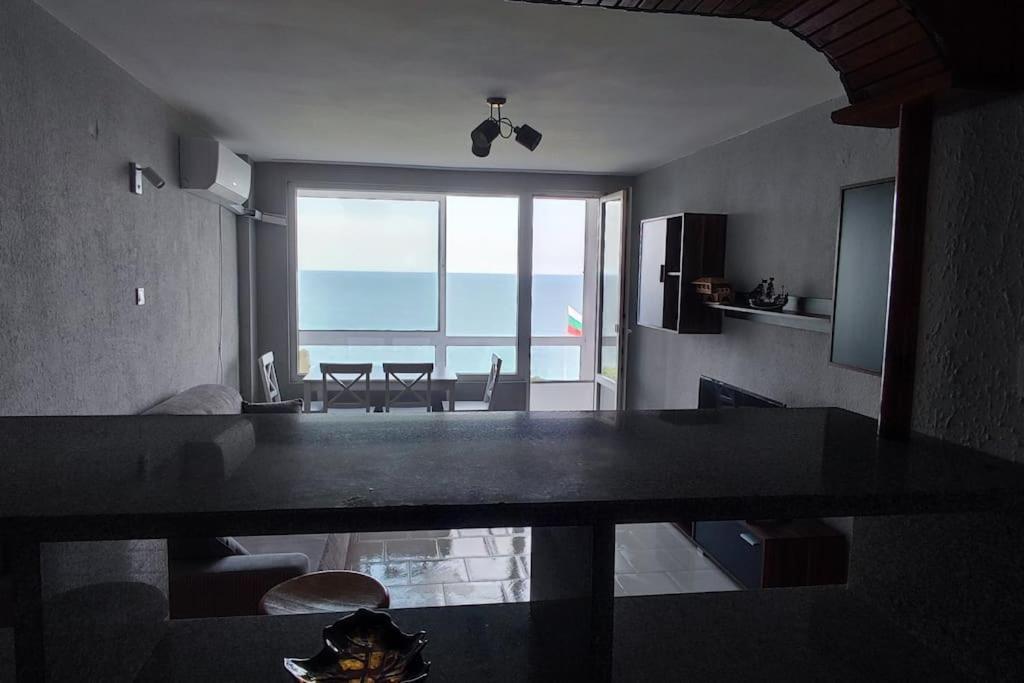 Апартаменты Sea View Flora Бургас Экстерьер фото